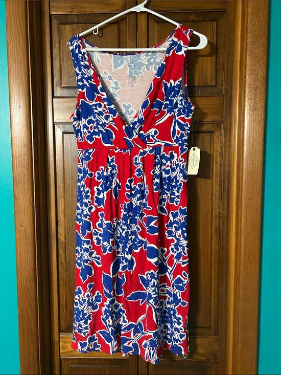 St. John's Bay Dresses & Skirts - St. John's Bay Red & Blue Floral Midi Dress